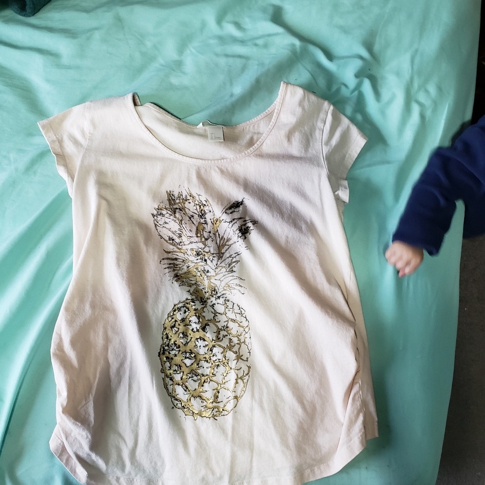 Maternity t shirt